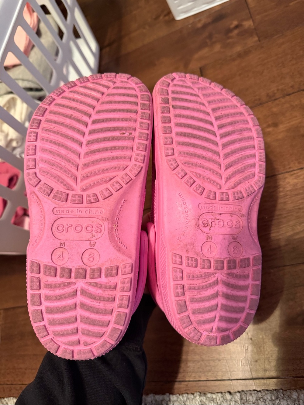 Women’s crocs - Picture 3 of 6